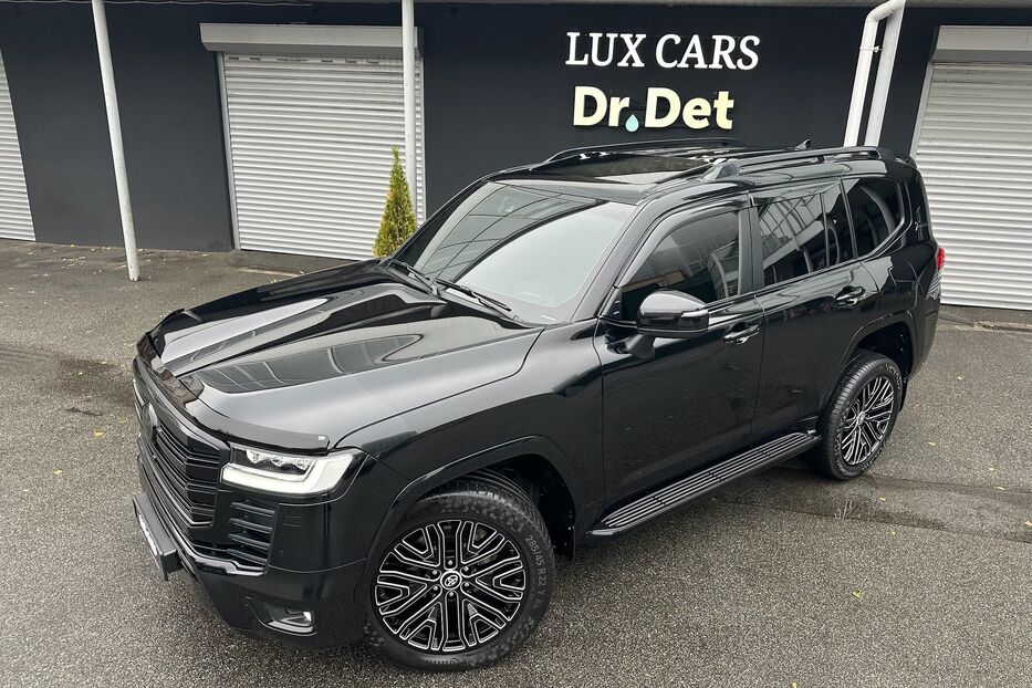 Продам Toyota Land Cruiser 300 Premium 3.3d 2021 року у Києві