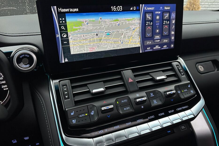 Продам Toyota Land Cruiser 300 Premium 3.3d 2021 року у Києві