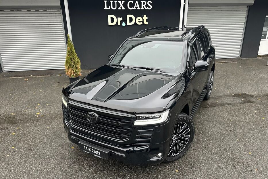 Продам Toyota Land Cruiser 300 Premium 3.3d 2021 року у Києві