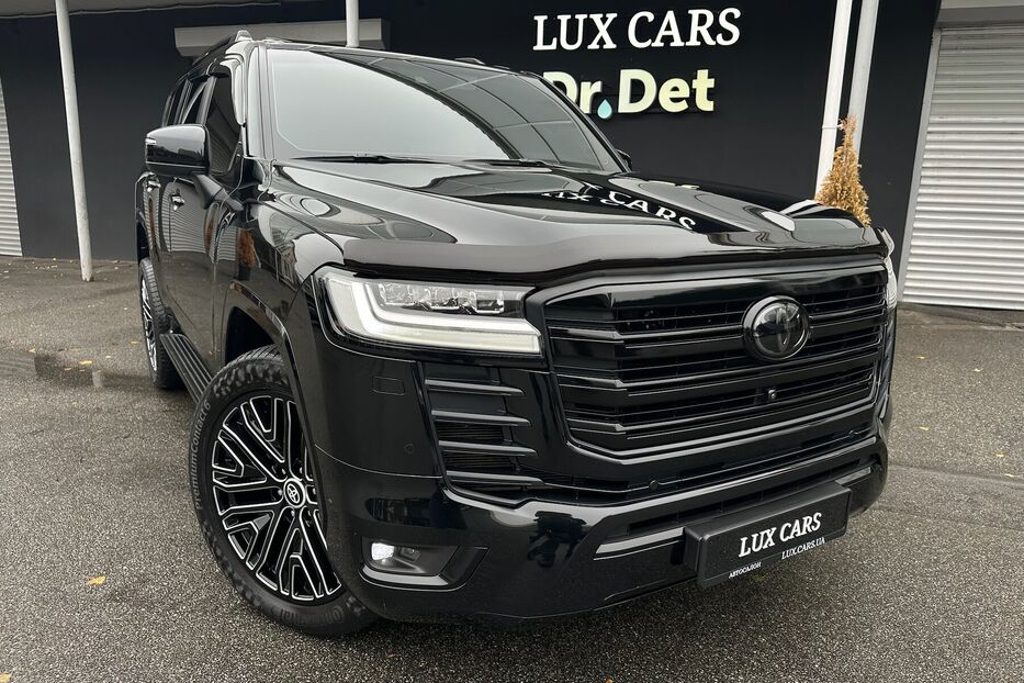 Продам Toyota Land Cruiser 300 Premium 3.3d 2021 року у Києві