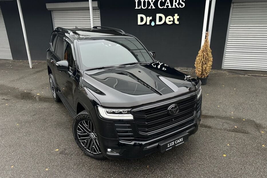 Продам Toyota Land Cruiser 300 Premium 3.3d 2021 року у Києві
