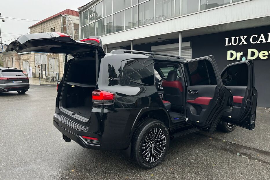 Продам Toyota Land Cruiser 300 Premium 3.3d 2021 року у Києві