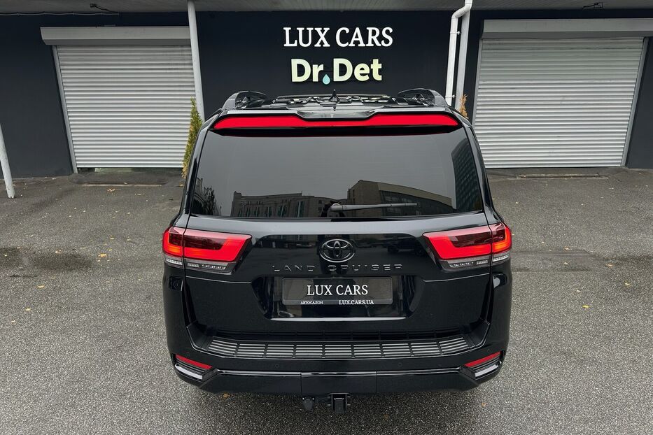 Продам Toyota Land Cruiser 300 Premium 3.3d 2021 року у Києві