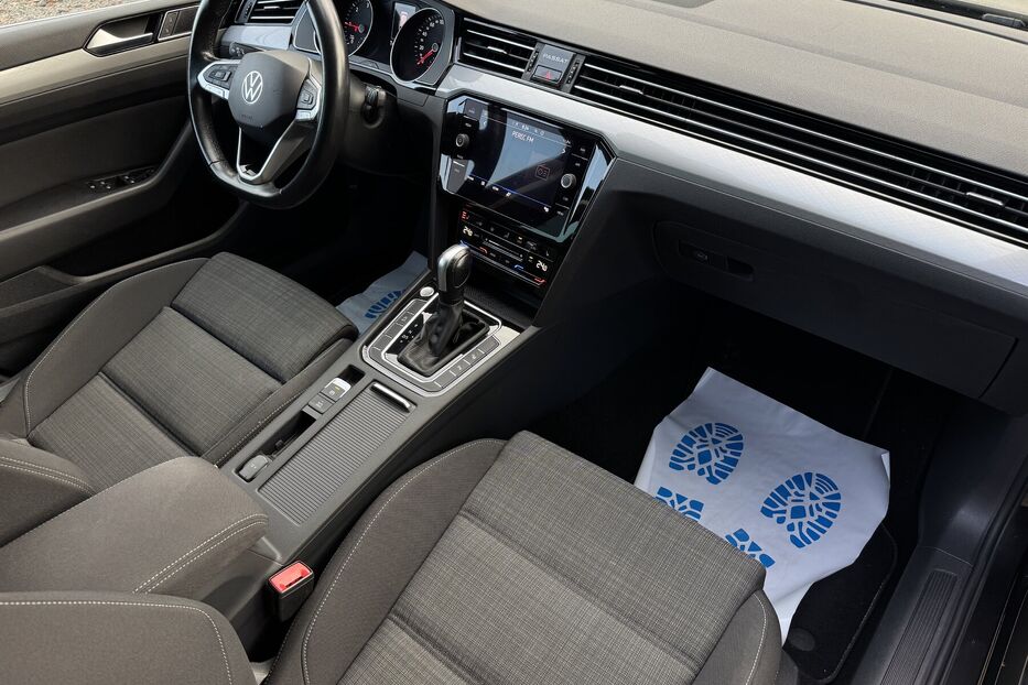 Продам Volkswagen Passat B8 2.0TDI DSG (150 k.c) 2022 року у м. Умань, Черкаська область