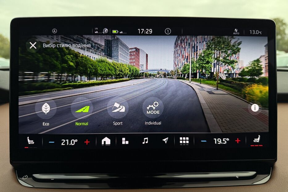 Продам Skoda 100  Enyaq iV 60 62kWh (180 к.с.) 2022 року у Львові
