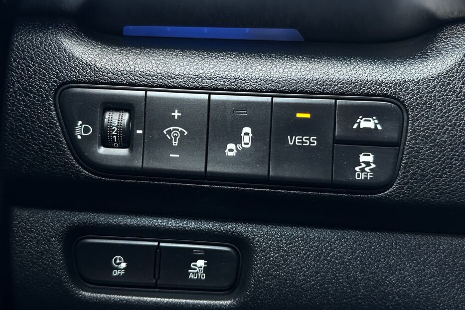 Продам Kia Niro 64кВт Макс.комплектація! 2020 року у Львові