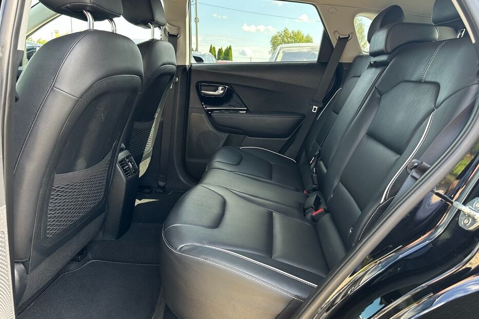 Продам Kia Niro 64кВт Макс.комплектація! 2020 року у Львові