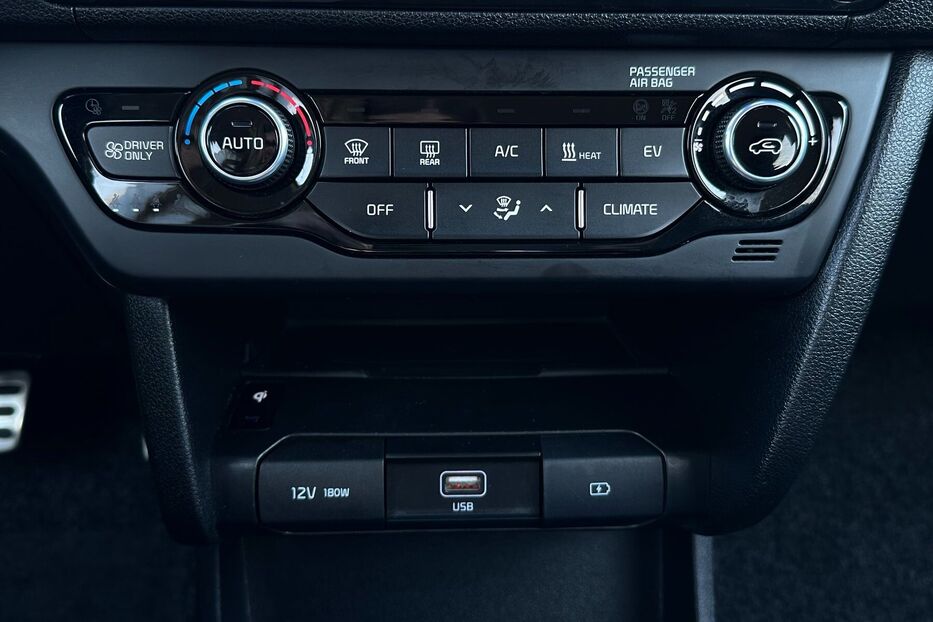 Продам Kia Niro 64 кВт Макс. комплектактація 2021 року у Львові