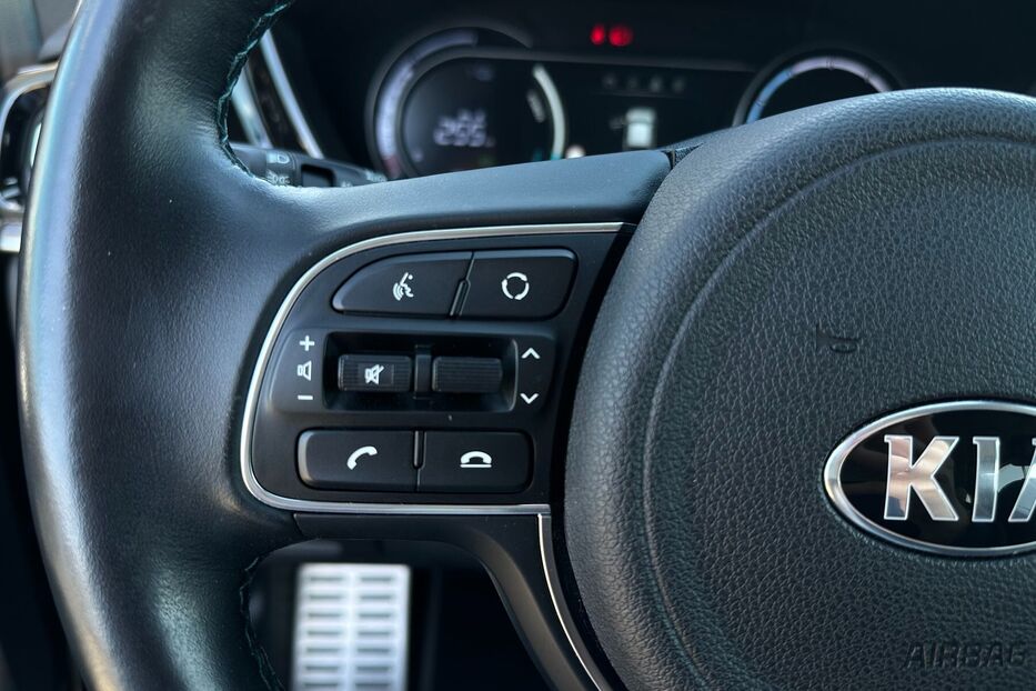 Продам Kia Niro 64 kWh Макс. комплектація Люк. 2021 року у Львові