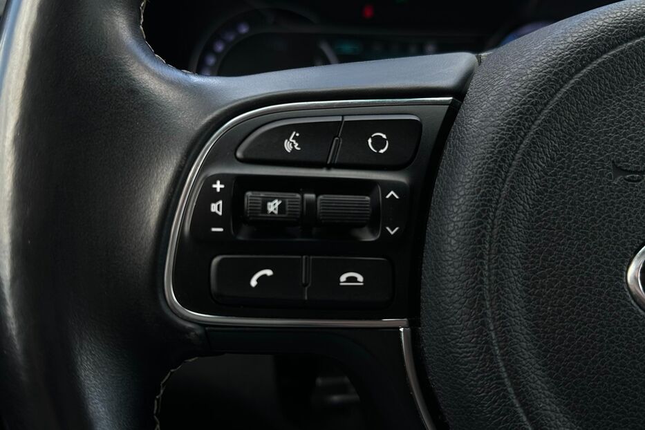 Продам Kia Niro  64 кВт Макс. комплектактація 2020 року у Львові