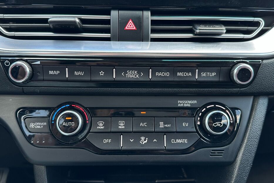 Продам Kia Niro  64 кВт Макс. комплектактація 2020 року у Львові