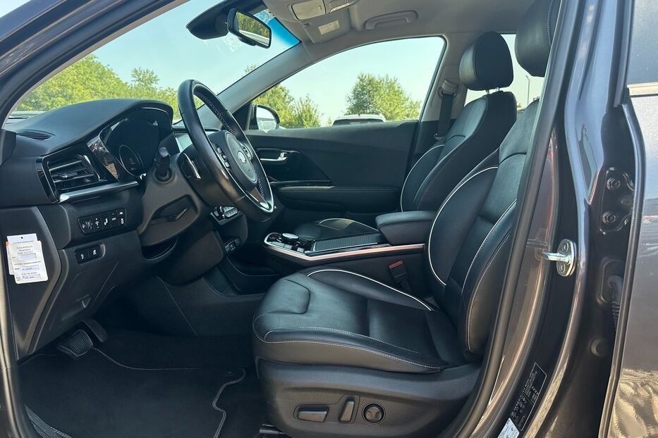 Продам Kia e-Niro  64 кВт Макс. комплектація 2020 року у Львові
