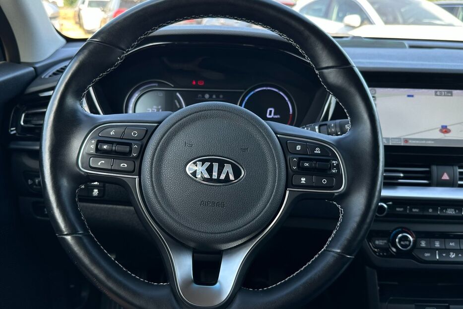 Продам Kia e-Niro  64 кВт Макс. комплектація 2020 року у Львові