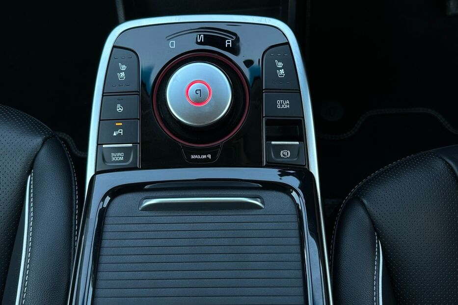 Продам Kia e-Niro  64 кВт Макс. комплектація 2020 року у Львові