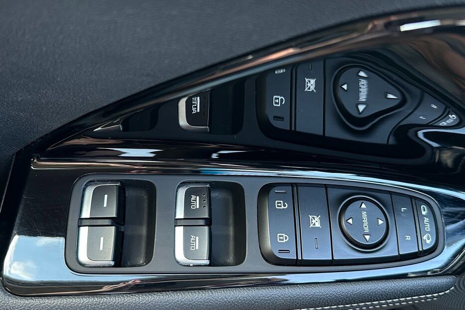 Продам Kia e-Niro  64 кВт Макс. комплектація 2020 року у Львові