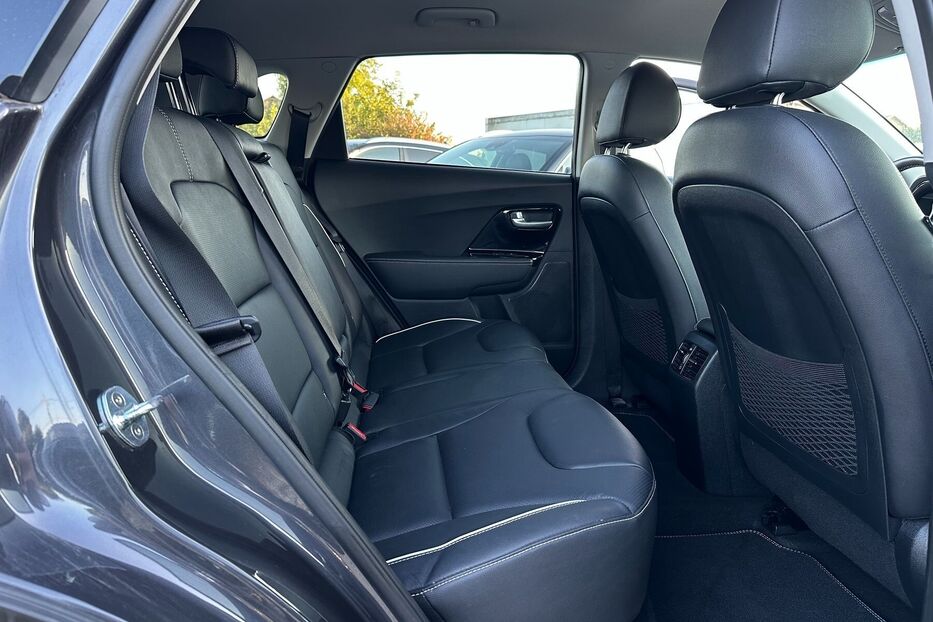 Продам Kia e-Niro  64 кВт Макс. комплектація 2020 року у Львові