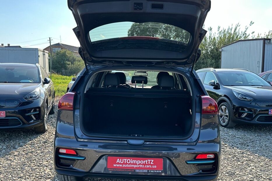 Продам Kia e-Niro  64 кВт Макс. комплектація 2020 року у Львові