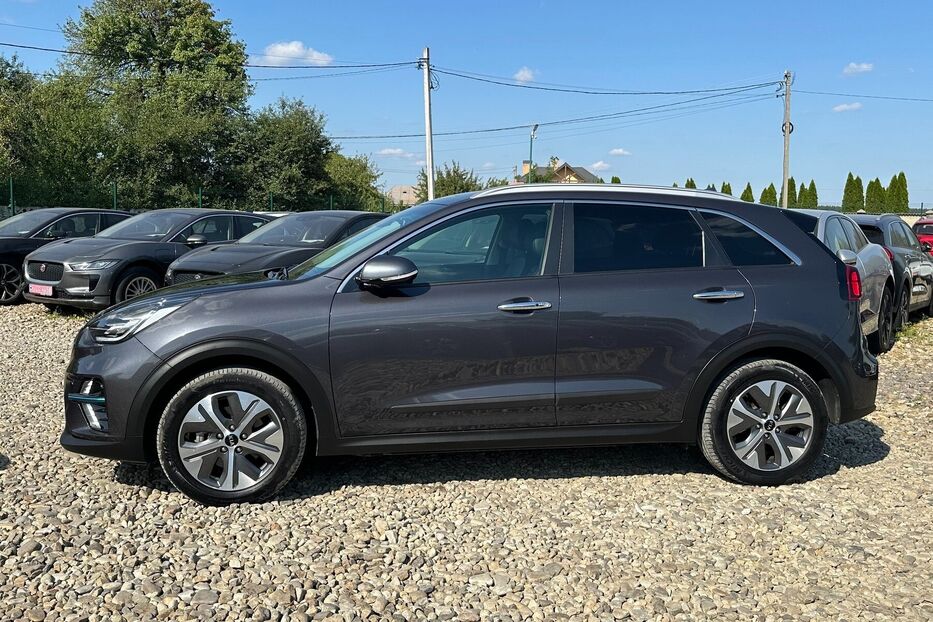 Продам Kia e-Niro  64 кВт Макс. комплектація 2020 року у Львові