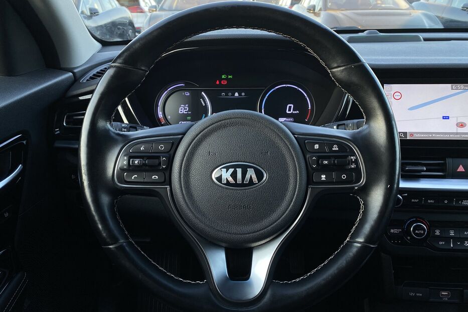 Продам Kia e-Niro 64 кВт Макс. комплектація 2020 року у Львові