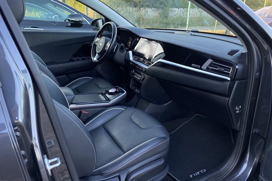 Продам Kia e-Niro 64 кВт Макс. комплектація 2020 року у Львові
