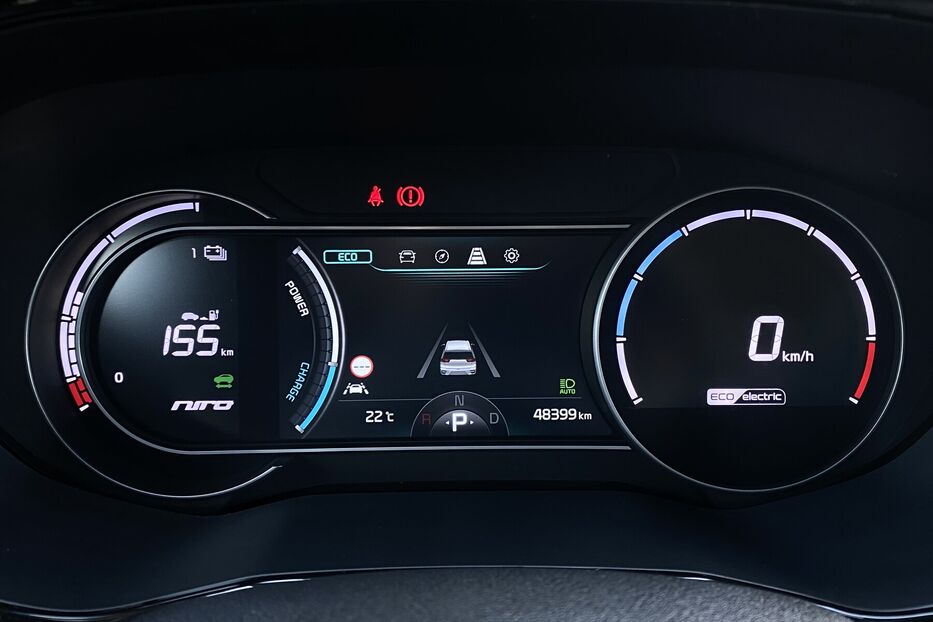 Продам Kia e-Niro 64 kWh Макс. комплектація Люк. 2020 року у Львові