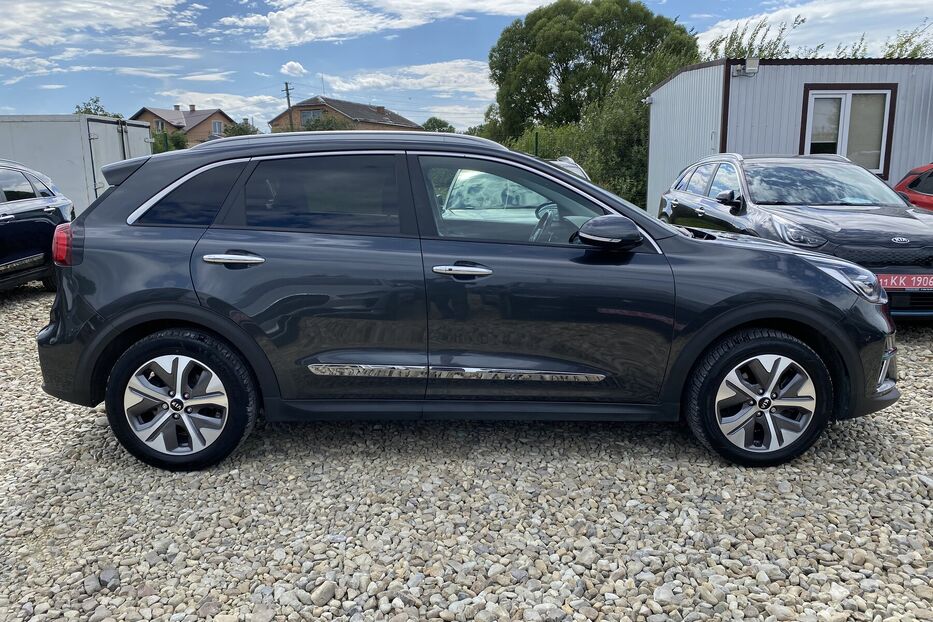 Продам Kia e-Niro ПідгрівсидінькермаСліпізониJBL 2022 року у Львові