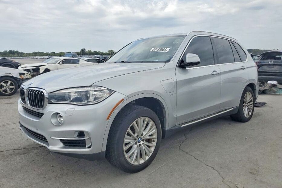 Продам BMW X5 XDR40E бензин+електро 2015 року у Житомирі