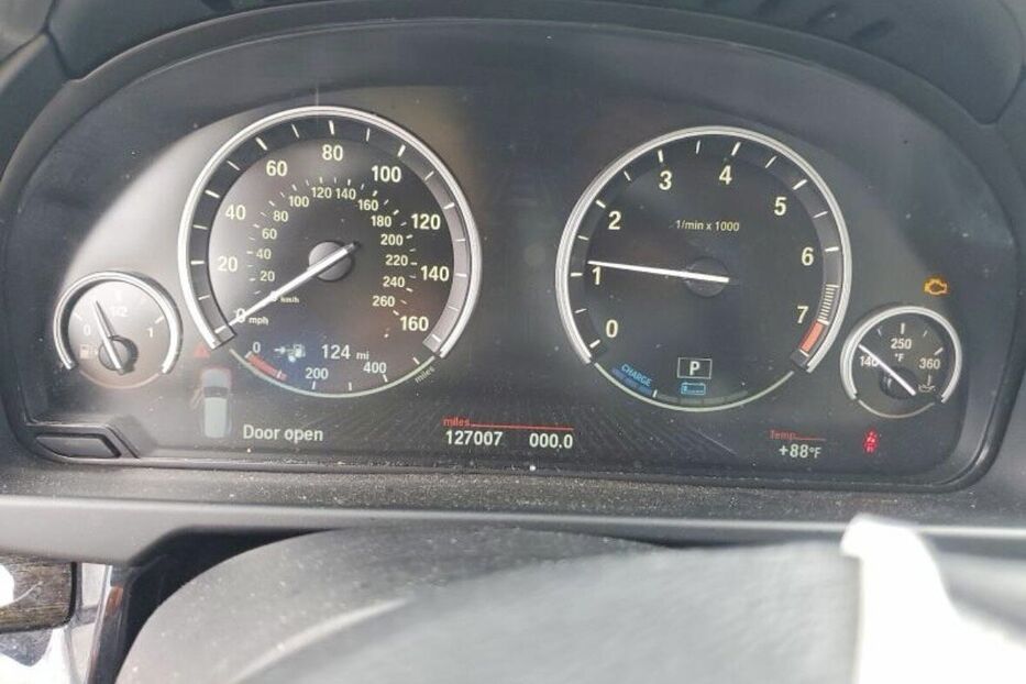 Продам BMW X5 XDR40E бензин+електро 2015 року у Житомирі