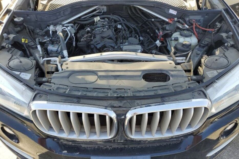 Продам BMW X5 F15 XDR40E бензин+електро 2016 року у Житомирі