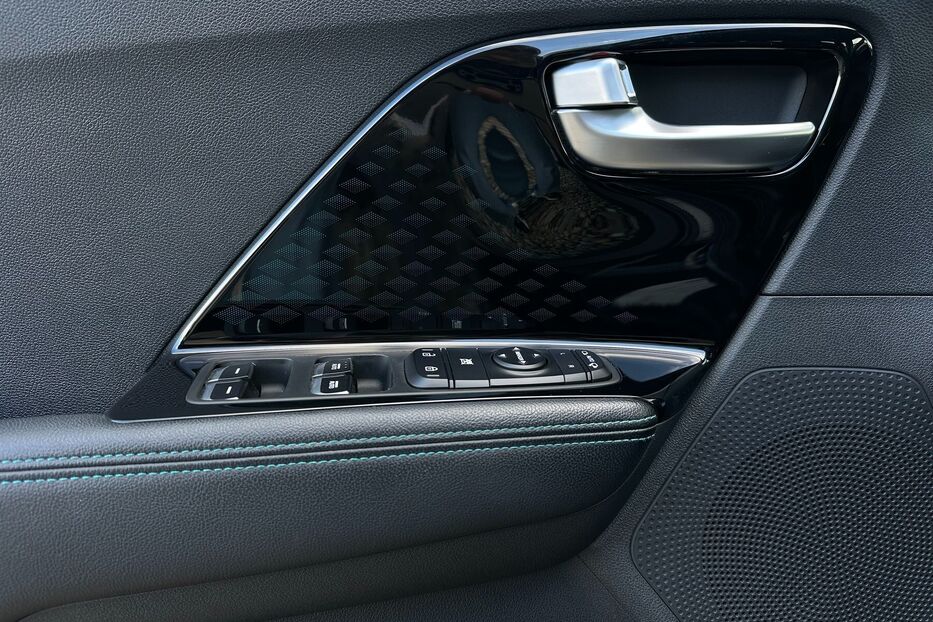 Продам Kia Niro 64 кВт Макс. комплектація  2022 року у Львові
