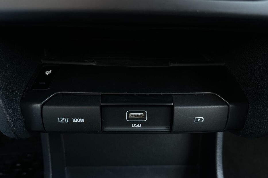 Продам Kia Niro 64 кВт Макс. комплектація  2022 року у Львові