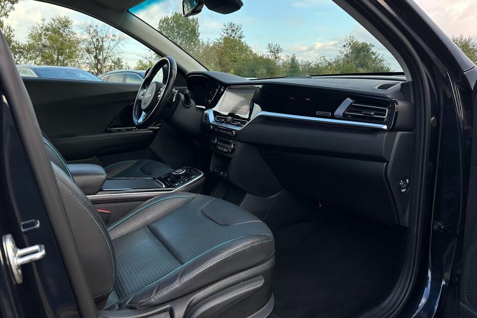 Продам Kia Niro 64 кВт Макс. комплектація  2022 року у Львові