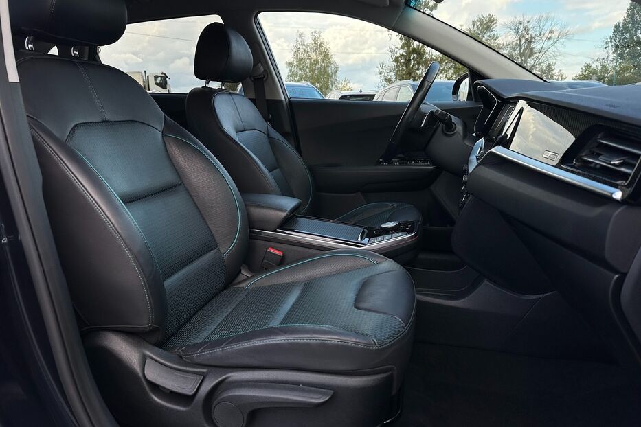 Продам Kia Niro 64 кВт Макс. комплектація  2022 року у Львові