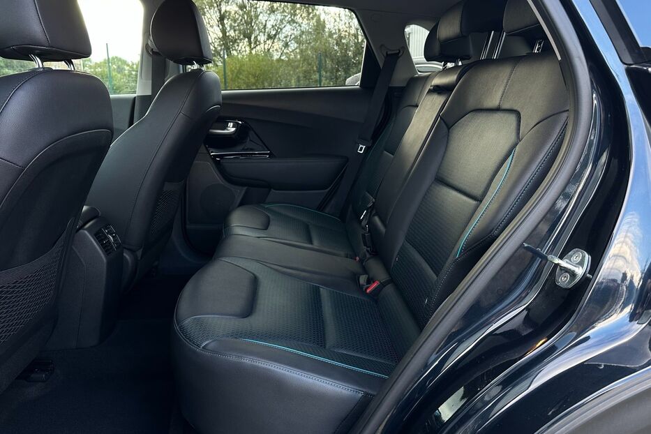Продам Kia Niro 64 кВт Макс. комплектація  2022 року у Львові
