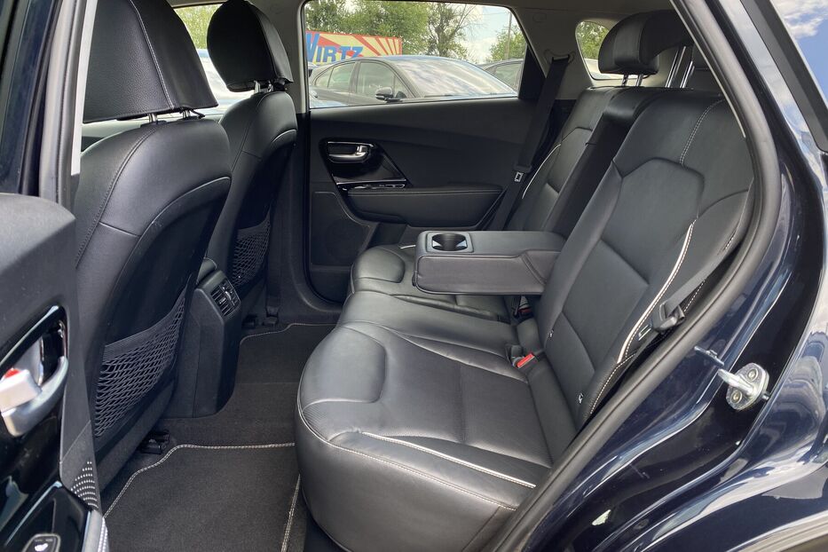 Продам Kia Niro 64 кВт Макс. комплектація 2020 року у Львові