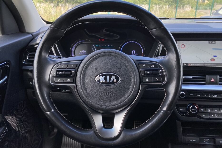 Продам Kia Niro 64 кВт Макс. комплектація 2020 року у Львові