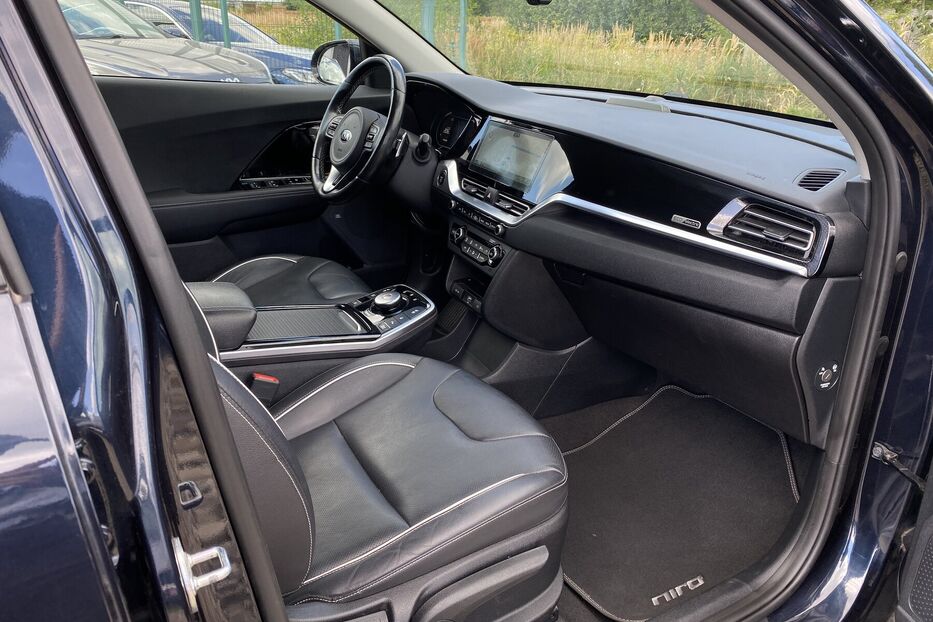 Продам Kia Niro 64 кВт Макс. комплектація 2020 року у Львові