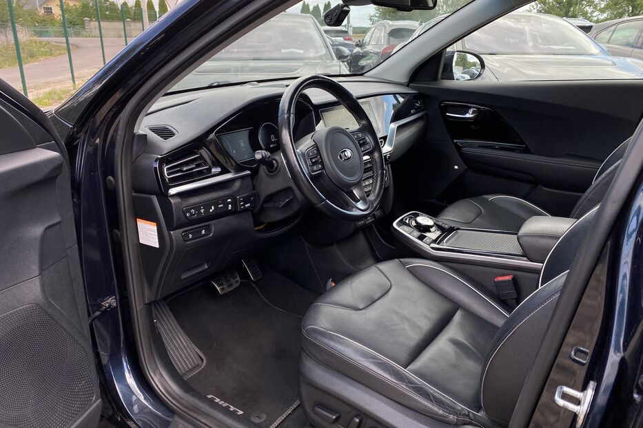 Продам Kia Niro 64 кВт Макс. комплектація 2020 року у Львові