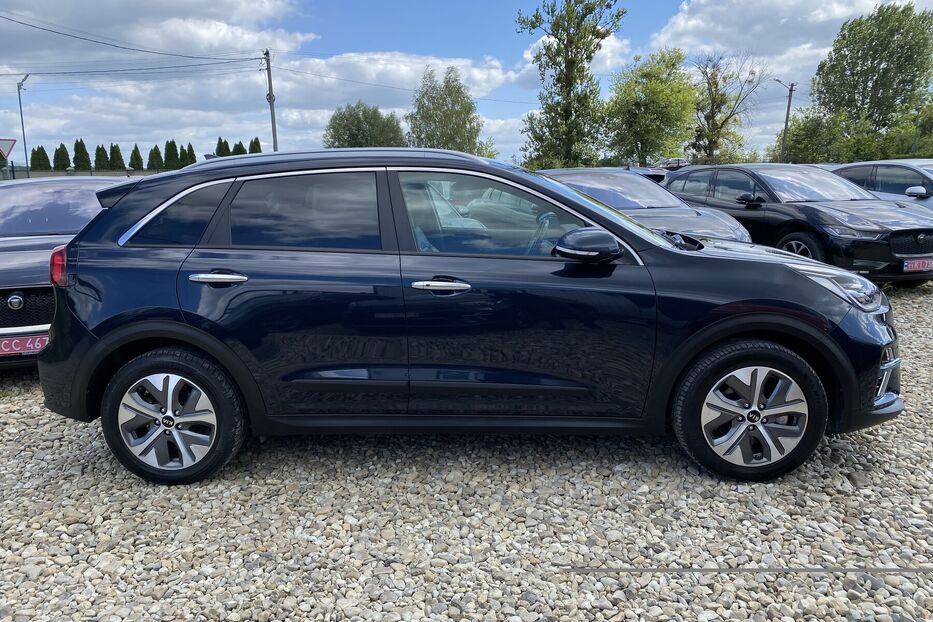 Продам Kia Niro 64 кВт Макс. комплектація 2020 року у Львові