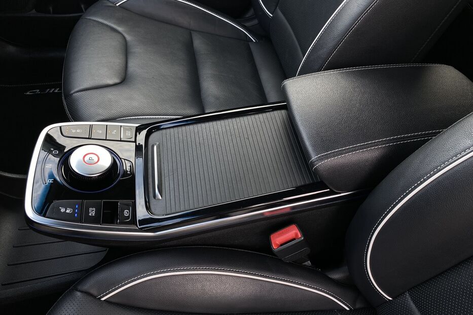 Продам Kia Niro 64 кВт. Макс. комплектація 2020 року у Львові