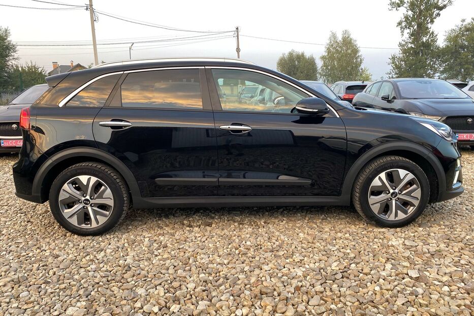 Продам Kia Niro 64 кВт. Макс. комплектація 2020 року у Львові