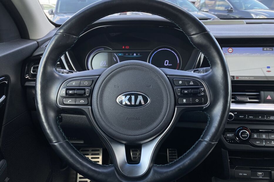 Продам Kia Niro ПідгрівсидінькермаСліпізониJBL 2020 року у Львові