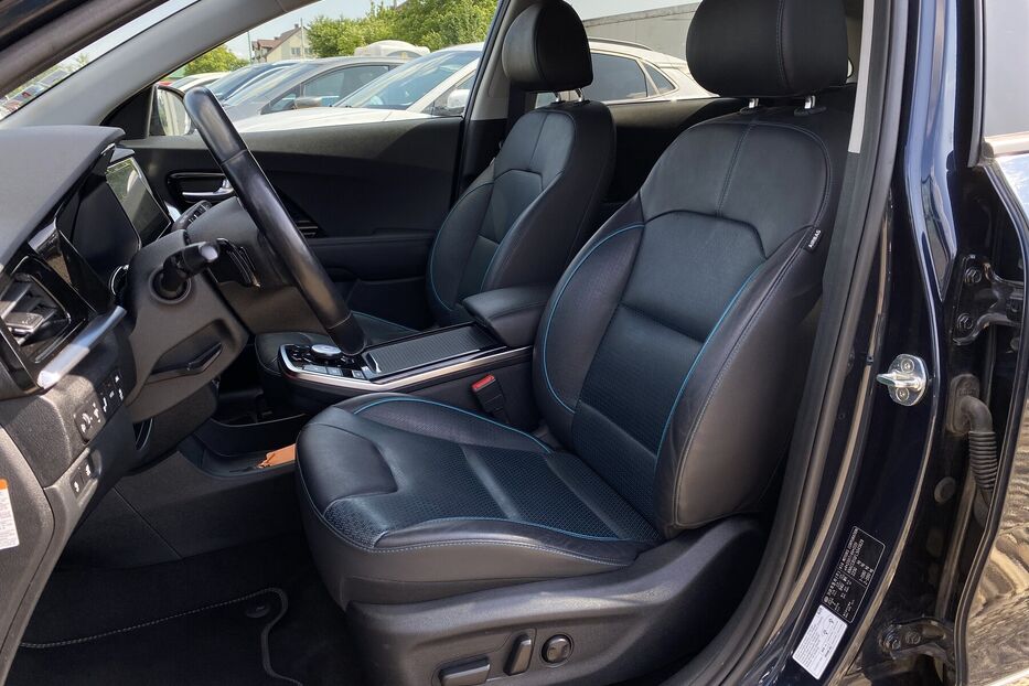 Продам Kia Niro ПідгрівсидінькермаСліпізониJBL 2020 року у Львові