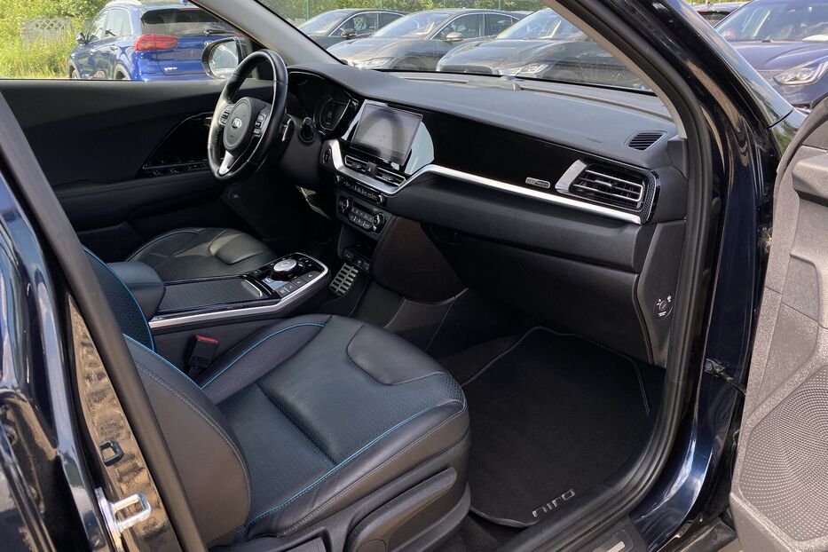 Продам Kia Niro ПідгрівсидінькермаСліпізониJBL 2020 року у Львові