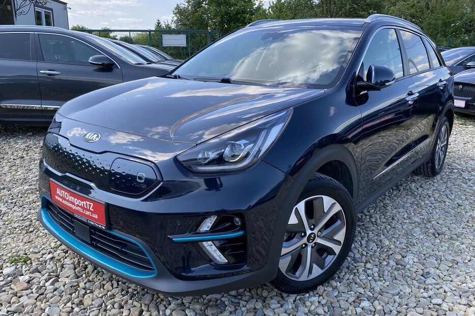 Продам Kia Niro ПідгрівсидінькермаСліпізониJBL 2020 року у Львові