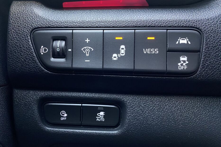 Продам Kia Niro ПідгрівсидінькермаСліпізониJBL 2020 року у Львові