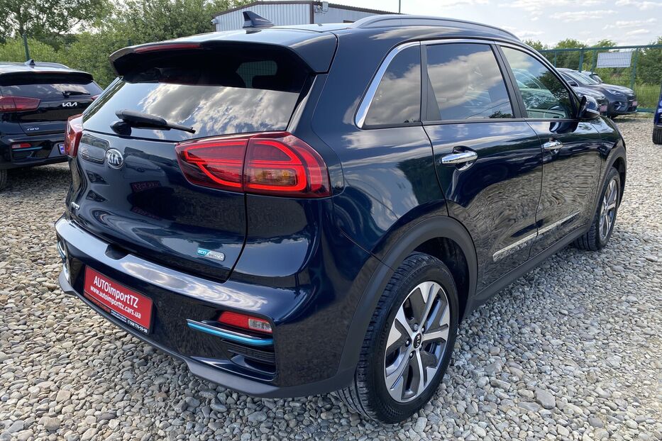 Продам Kia Niro ПідгрівсидінькермаСліпізониJBL 2020 року у Львові