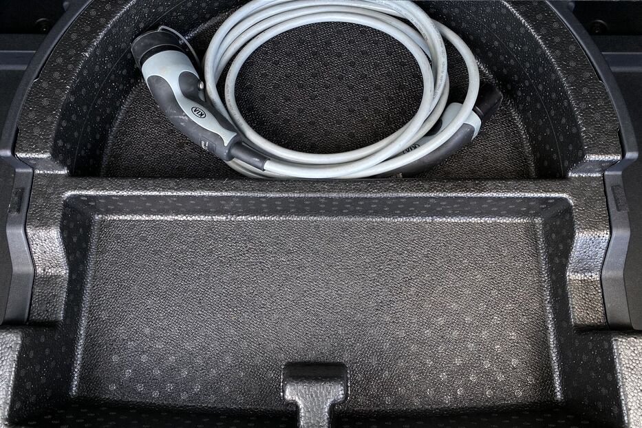 Продам Kia Niro ПідгрівсидінькермаСліпізониJBL 2020 року у Львові