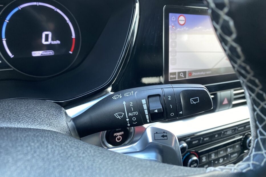Продам Kia Niro 64кВтТепловийПідгрвсидінькерма 2021 року у Львові