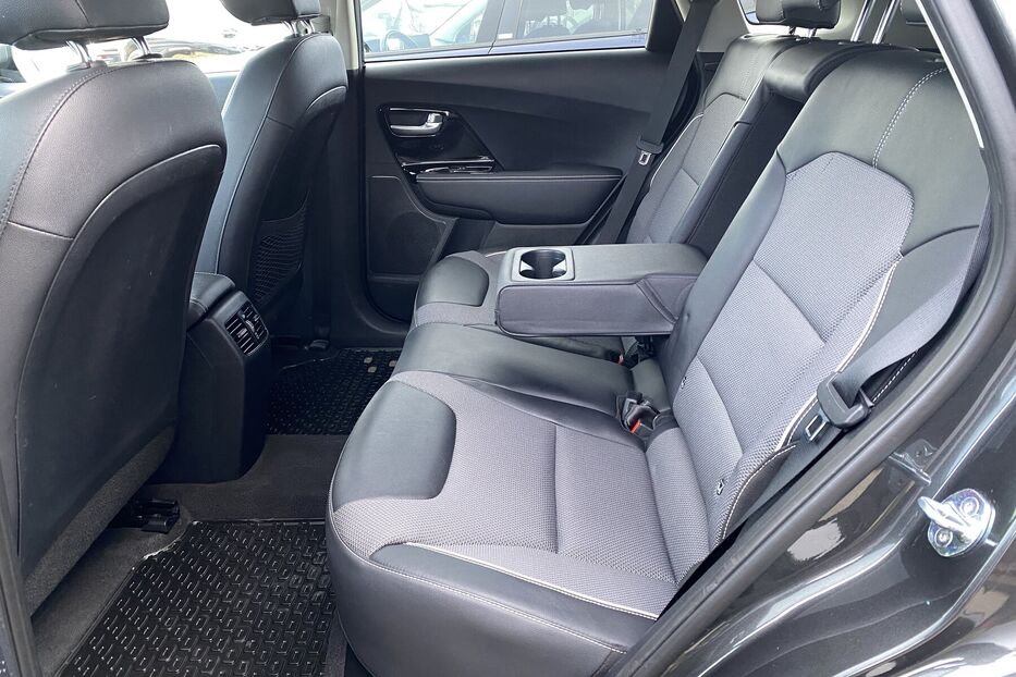 Продам Kia Niro 64кВтТепловийПідгрвсидінькерма 2021 року у Львові